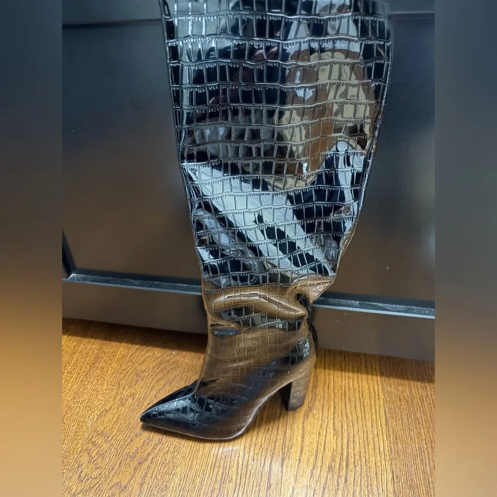 Patent Croc-Embossed Pointed Toe Knee Boots - 
Black size 37 - Picture 2 of 4